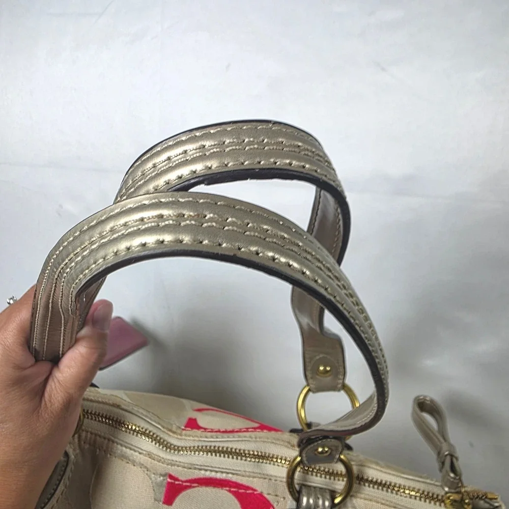 Coach Poppy Signature 